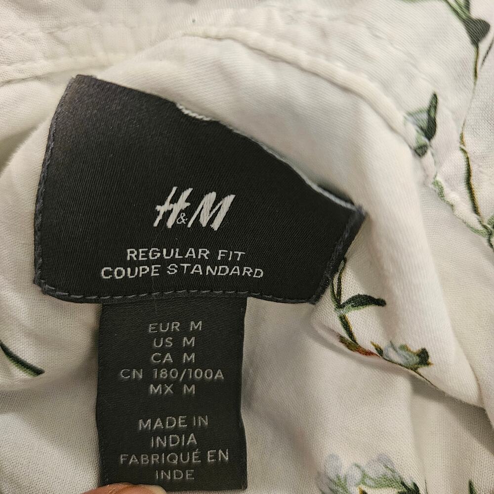 H&M Floral Button Up Shirt Men’s Medium White Short Sleeve Regular Fit *flaw* - Picture 4 of 9